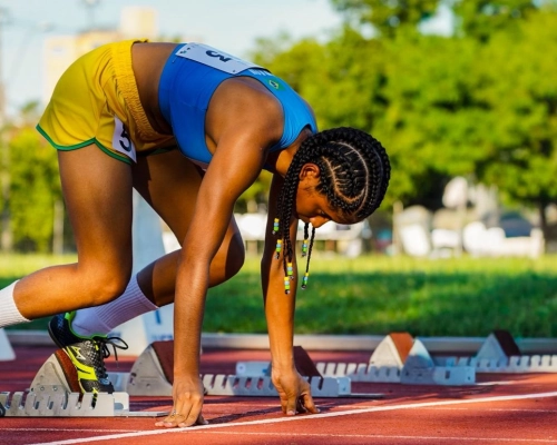 Atleta Emanoela Nádia conquista bronze na corrida no Paraguai