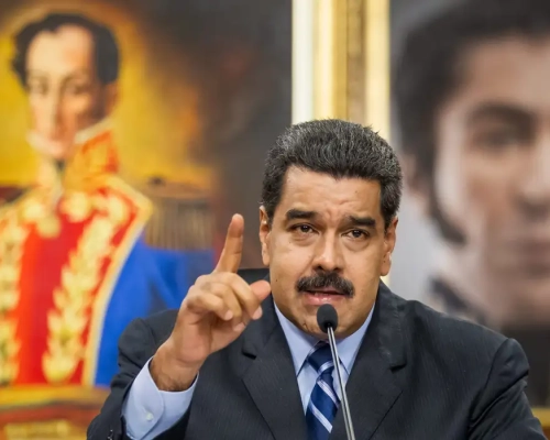 Rússia diz estar pronta para ajudar Venezuela contra escalada de Trump